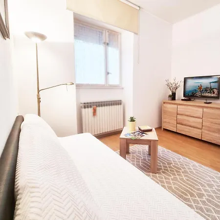 Hana Apartment *