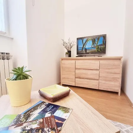 Apartment Hana *
